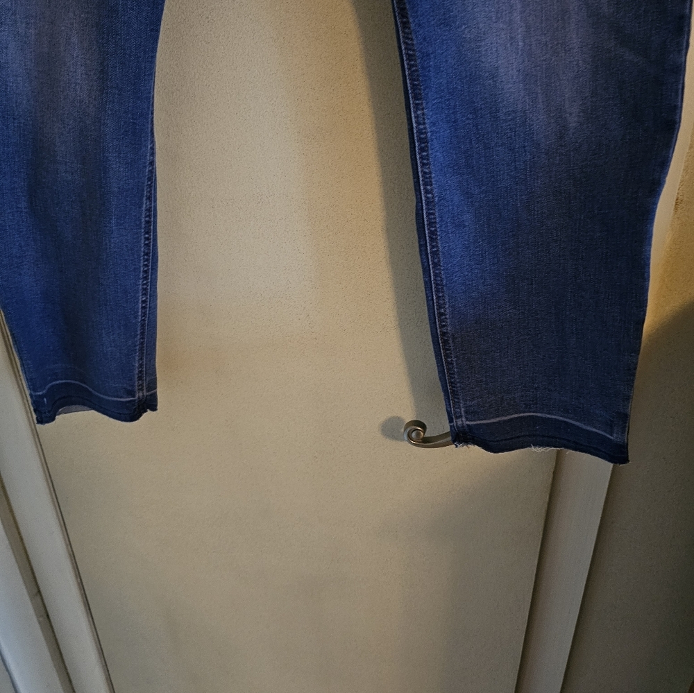 Jeans - Picture 5 of 6